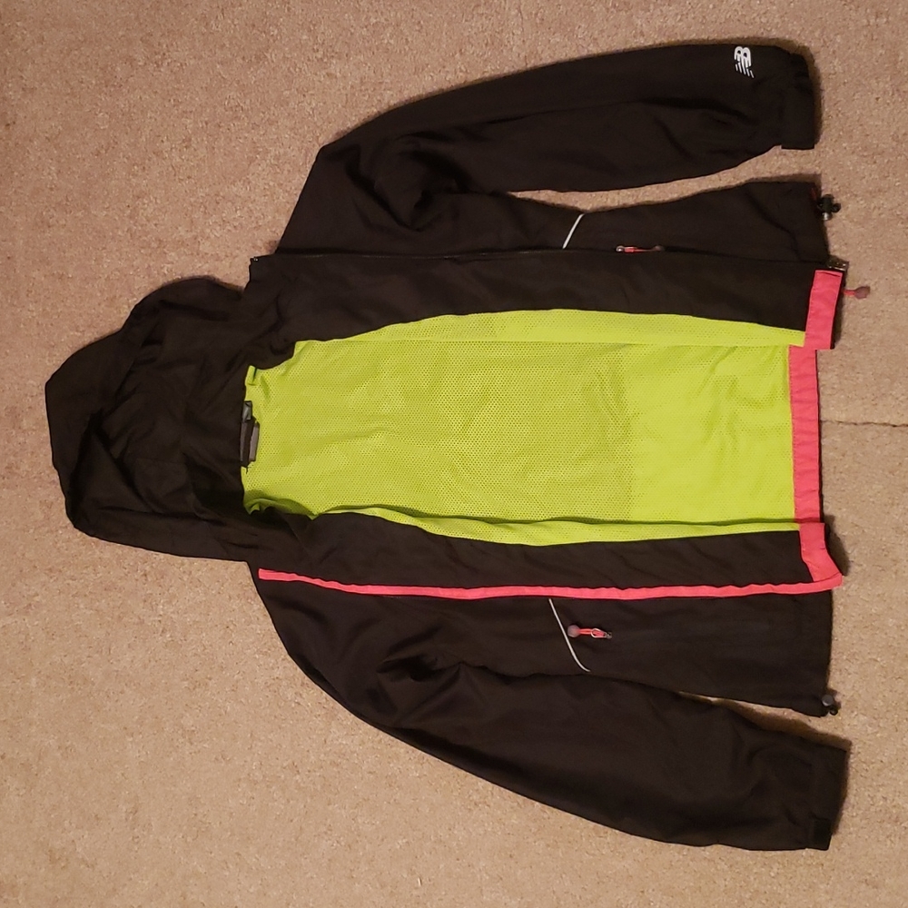 New Balance Women's Running Jacket - Picture 6 of 16
